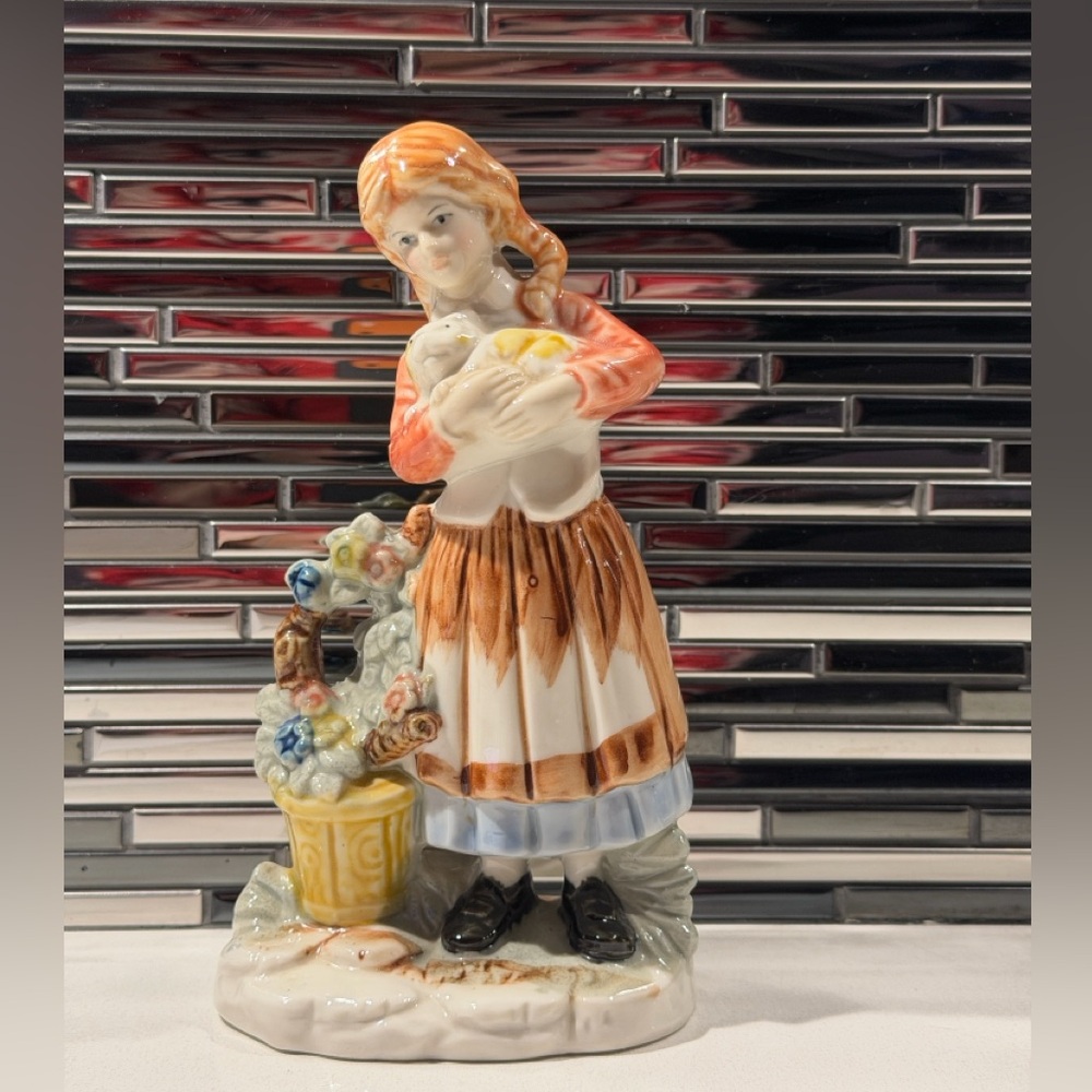 Porcelain Figurine – Girl with Lamb (19 cm x 10 cm)